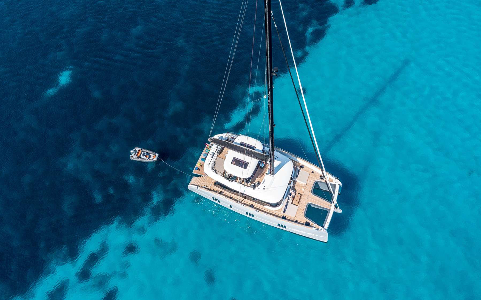 Endless Horizon Charter Yacht