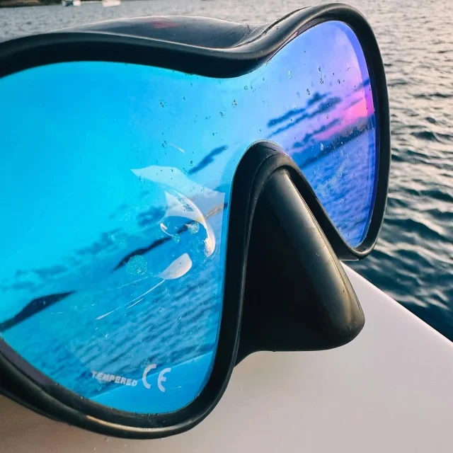 Sunset snorkeling is calling—and charter yacht Mucho Gusto always answers. 😎🌅