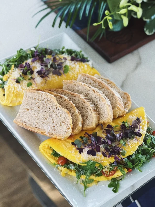 Brunch, but make it yacht charter-worthy. ⛵✨

From tropical fruit art to vibrant wellness shots and gourmet omelets with fresh-baked bread—every bite aboard Charter Yacht Unwavering is crafted with care by your private chef.

This is what breakfast dreams are made of. 🤤 

📍British Virgin Islands